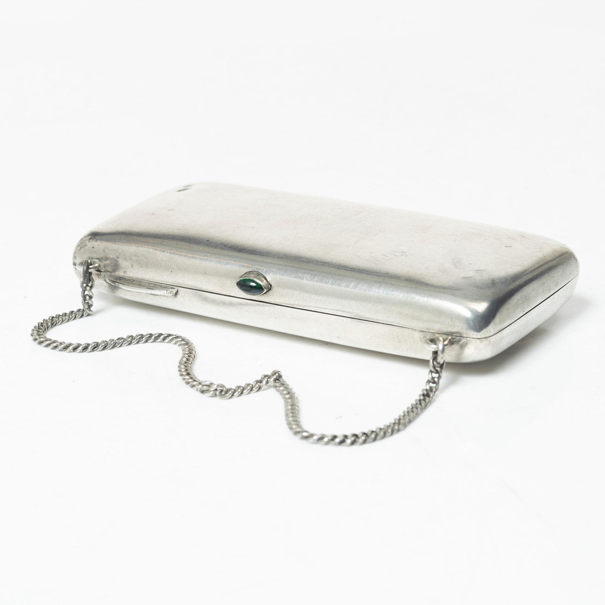 A Russian silver purse, Moscow, 1908-26.