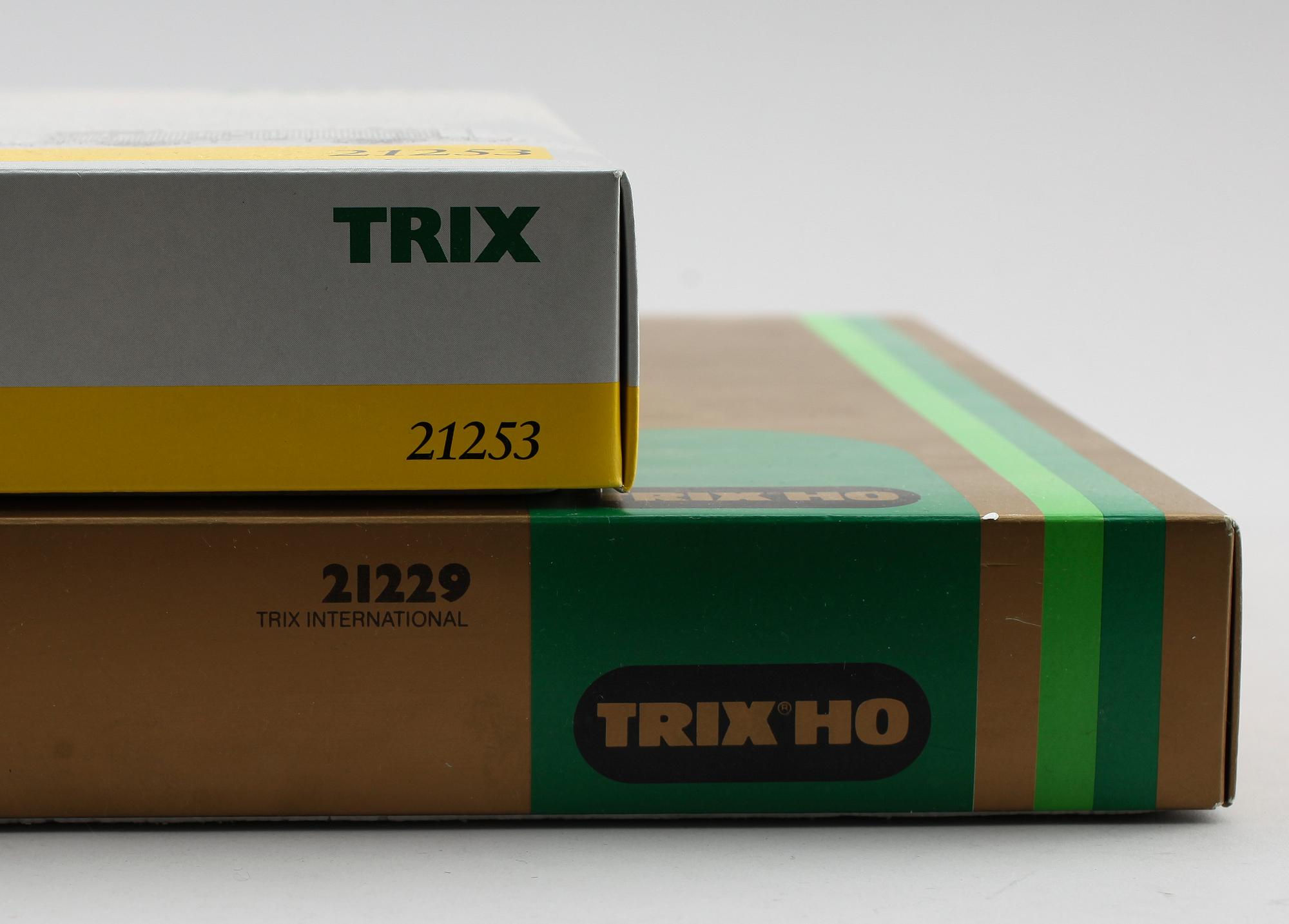 MODELLTÅGSSET, 2 st, Trix, Tyskland.