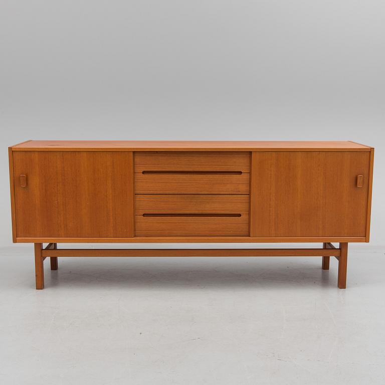 SIDEBOARD, "Arild", Nils Johnsson, Troeds, Bjärnum, 1900-talets andra hälft.