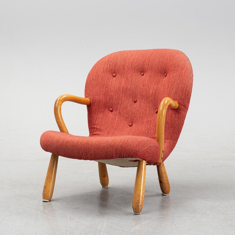 A Swedish Modern 'Clam Chair'/ 'Muslingestol', 1940's-50's.