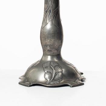 A Jugend table lamp, early 20th century.