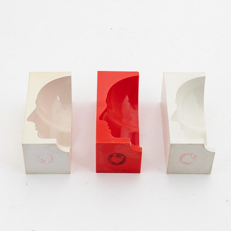 Sivert Lindblom, sculpture, 3 parts, plastic, stamp signed and dated 1968.