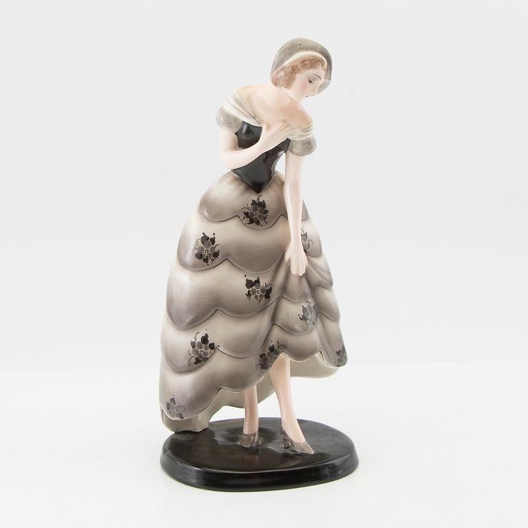 Claire Reis figurine, Goldscheider Austria, first half of the 20th century, signed.