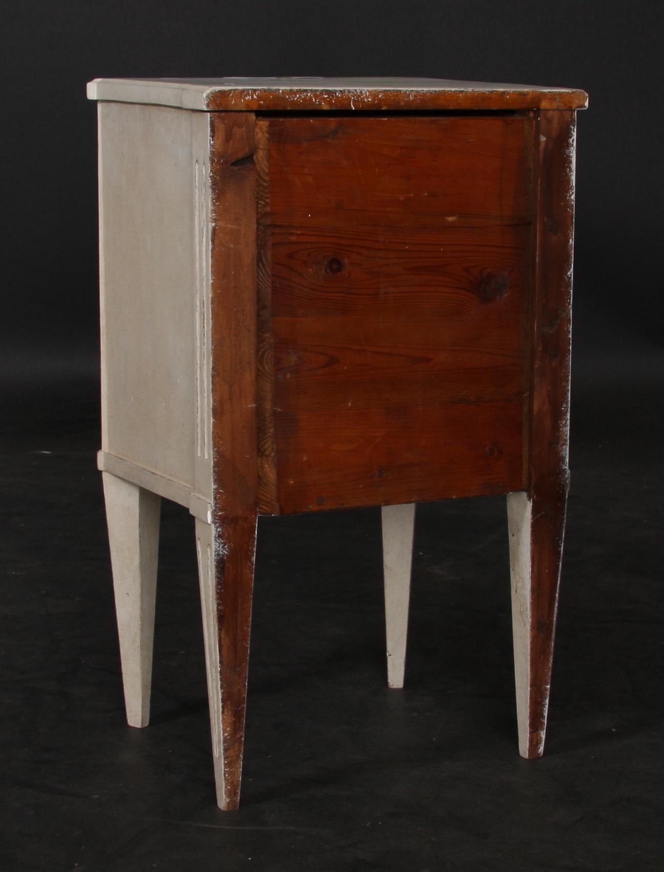 POTTSKÅP, gustaviansk stil, 1800-tal.