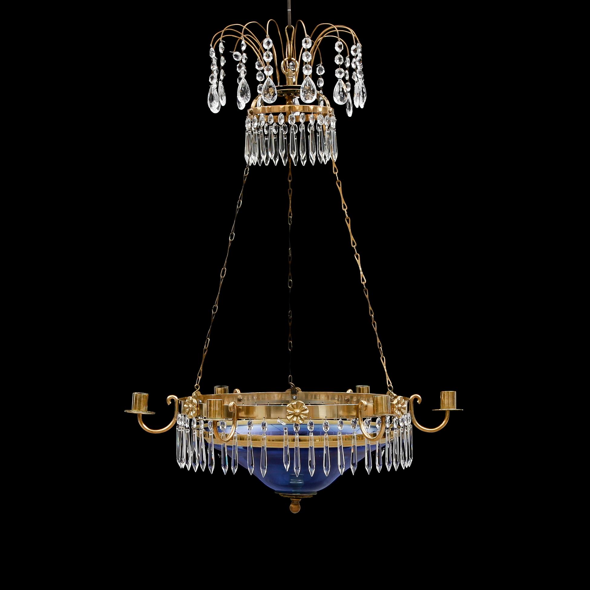 LJUSKRONA, gustaviansk stil, 1900-talets första hälft. Höjd ca 75 cm.