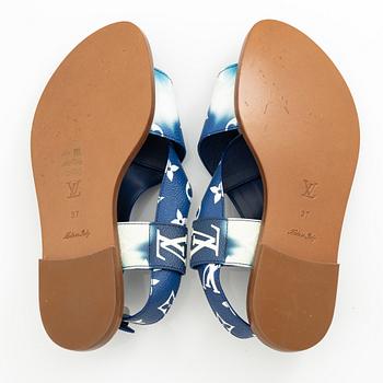Louis Vuitton, sandals, "Escale Palma Flat Sandal", size 37.