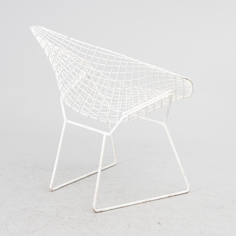 Harry Bertoia, a 'Diamond Chair'.