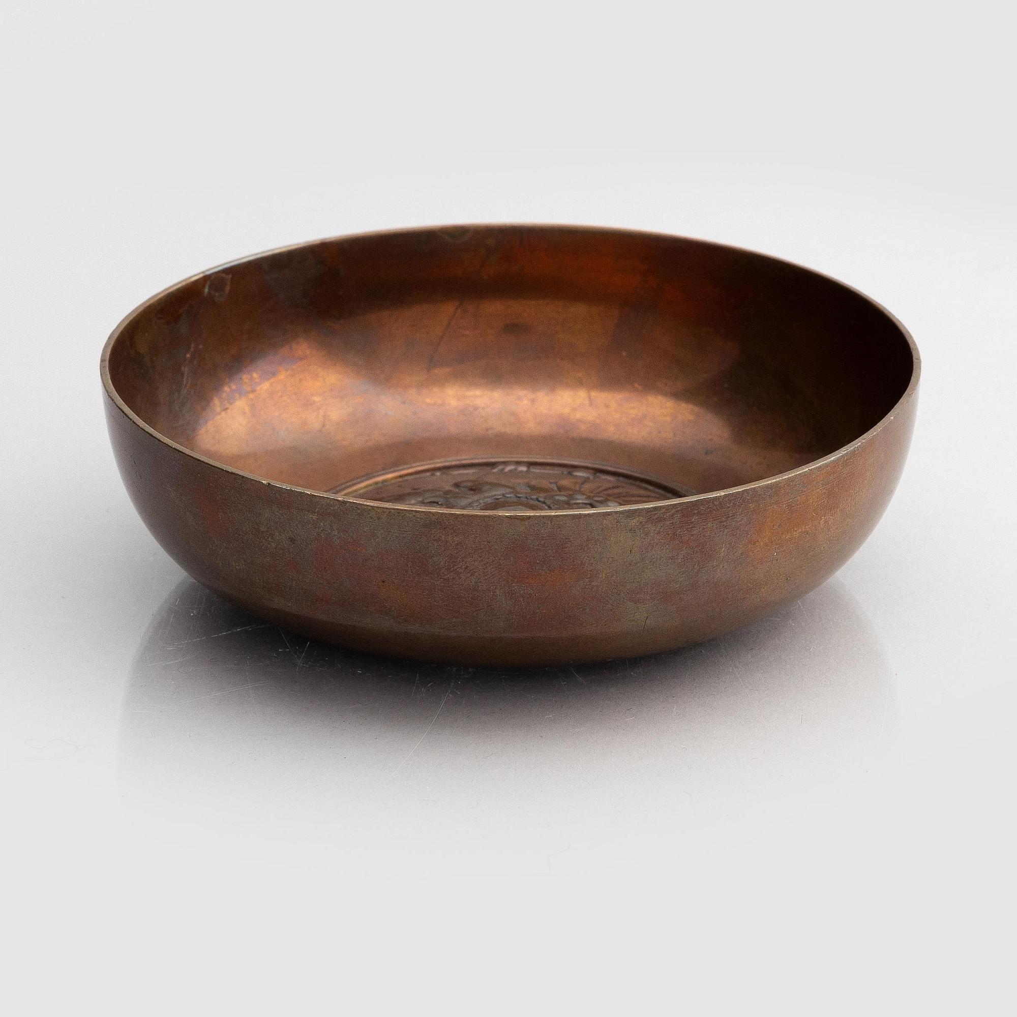 A Fabergé copper bowl, Moscow, 1914.