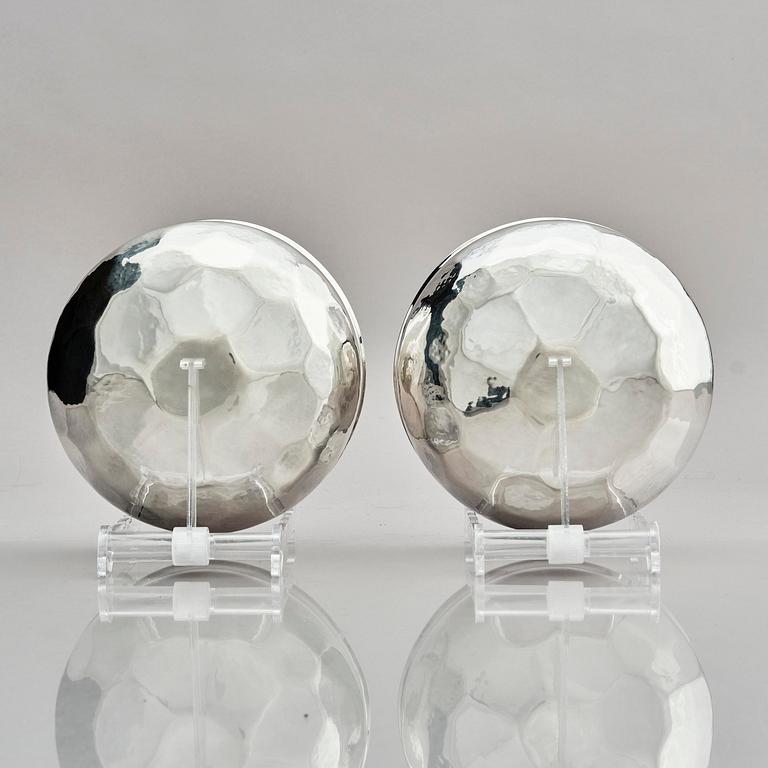 Bengt Liljedahl, a pair of sterling silver bowls, Stockholm, Sweden 1966.
