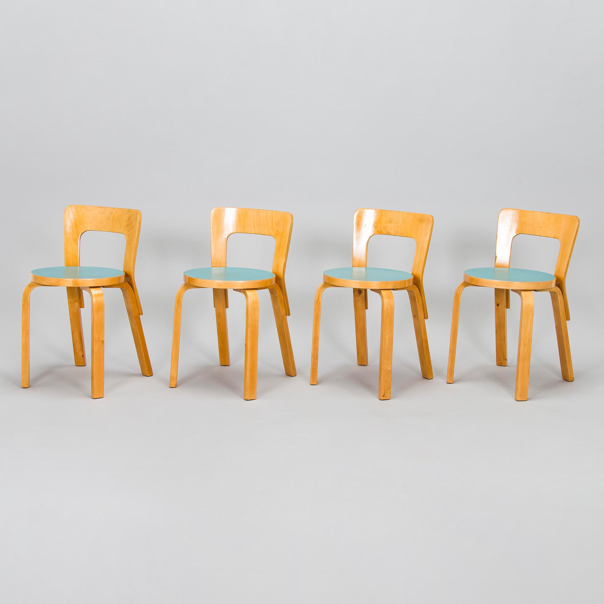 Alvar Aalto, A mid-20th century drop leaf table and chairs for O.Y. Huonekalu-ja Rakennustyötehdas A.B.