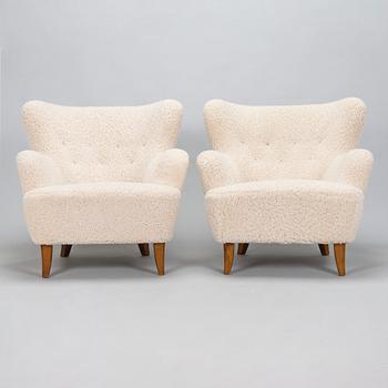 Ilmari Lappalainen, a pair of 'Laila' armchairs for Asko. Designed 1948.