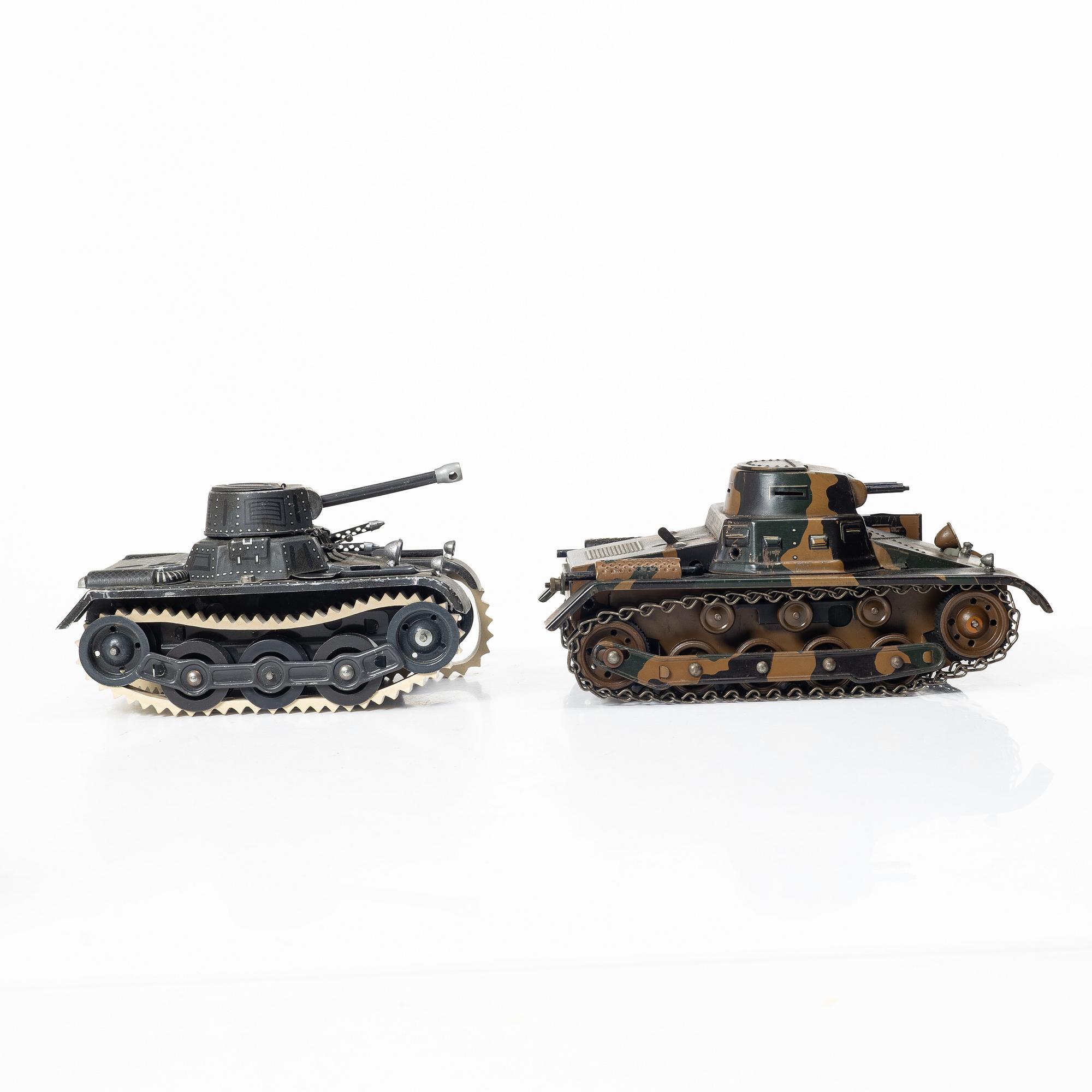 Tipp & Co & Gama, tanks, 2 pcs, Germany, 1940s.