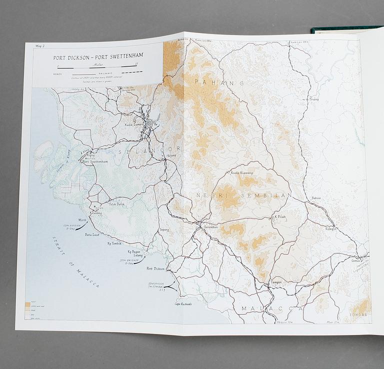 BÖCKER, 5 volymer, "History of the Second World War. The War against Japan", S. Woodburn and Kirby, London, 1957-69.