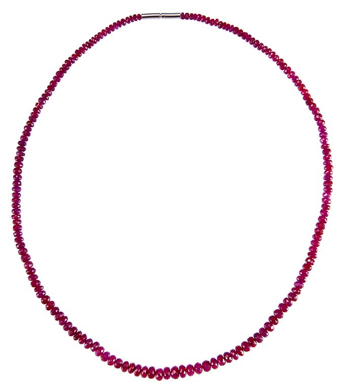 A RUBY NECKLACE.