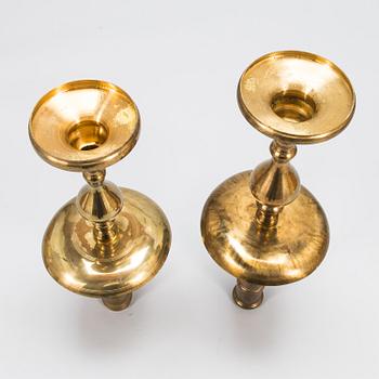 Golvljusstakar, ett par, mässing, 1900-tal.