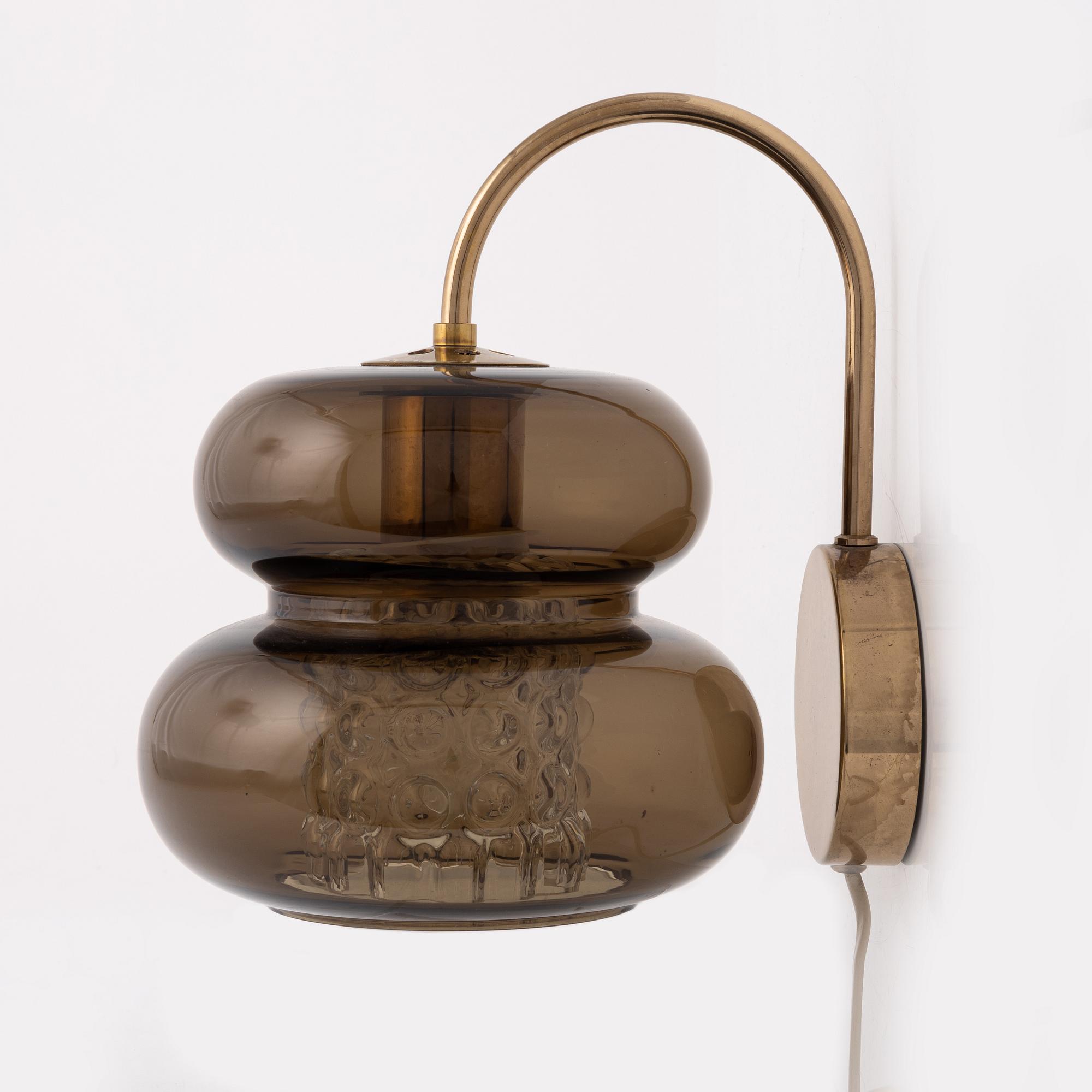 Carl Fagerlund, a 'Bubblan' glass and brass wall light, Orrefors.