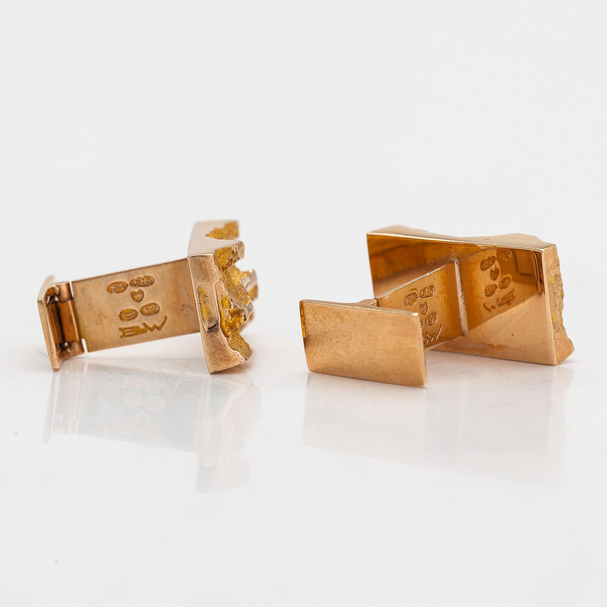 Björn Weckström, a pair of 14K gold 'Kultaraanu' cufflinks for Lapponia 1968.