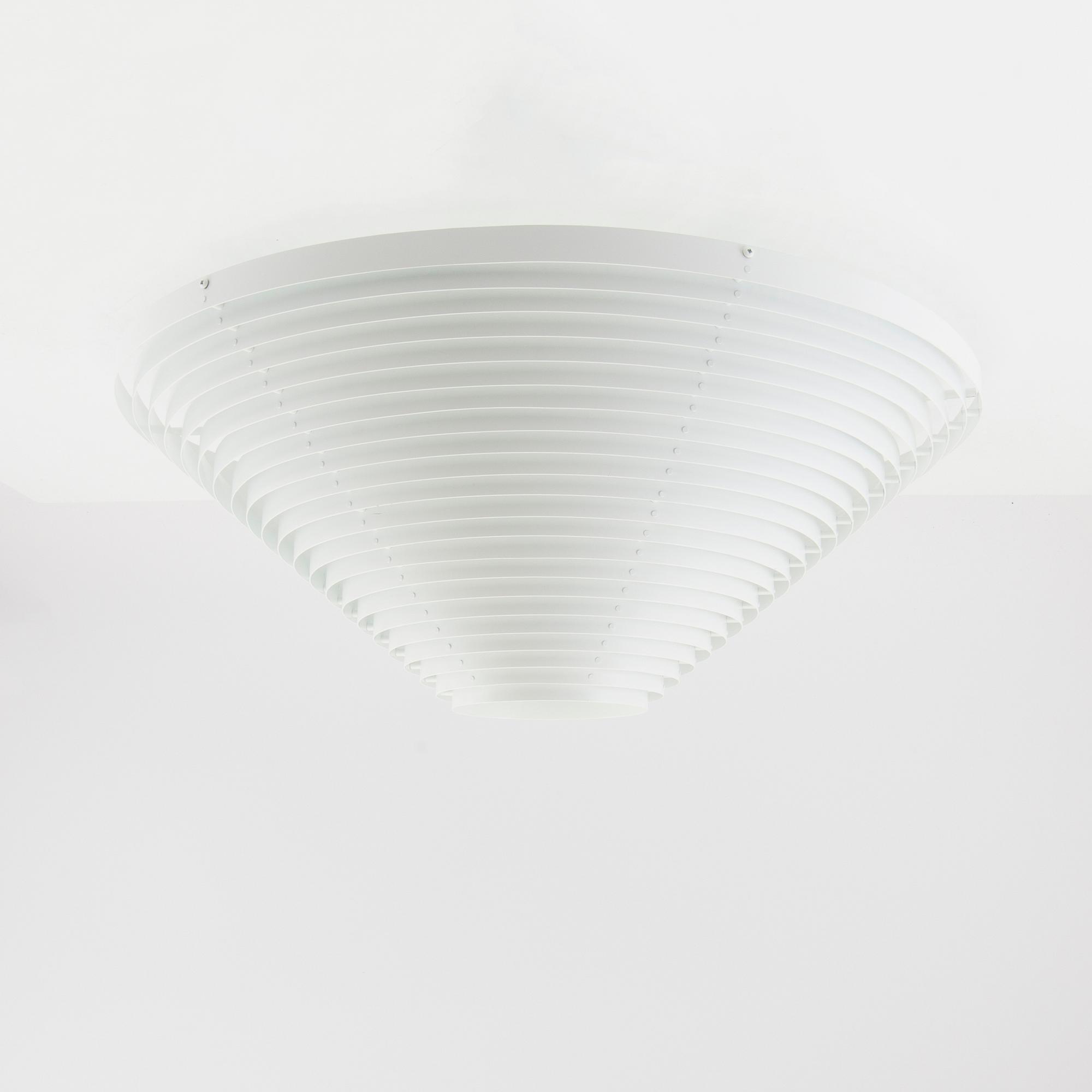 Alvar Aalto, ceiling lamp/plafond A622A Artek Finland, designed in 1953.
