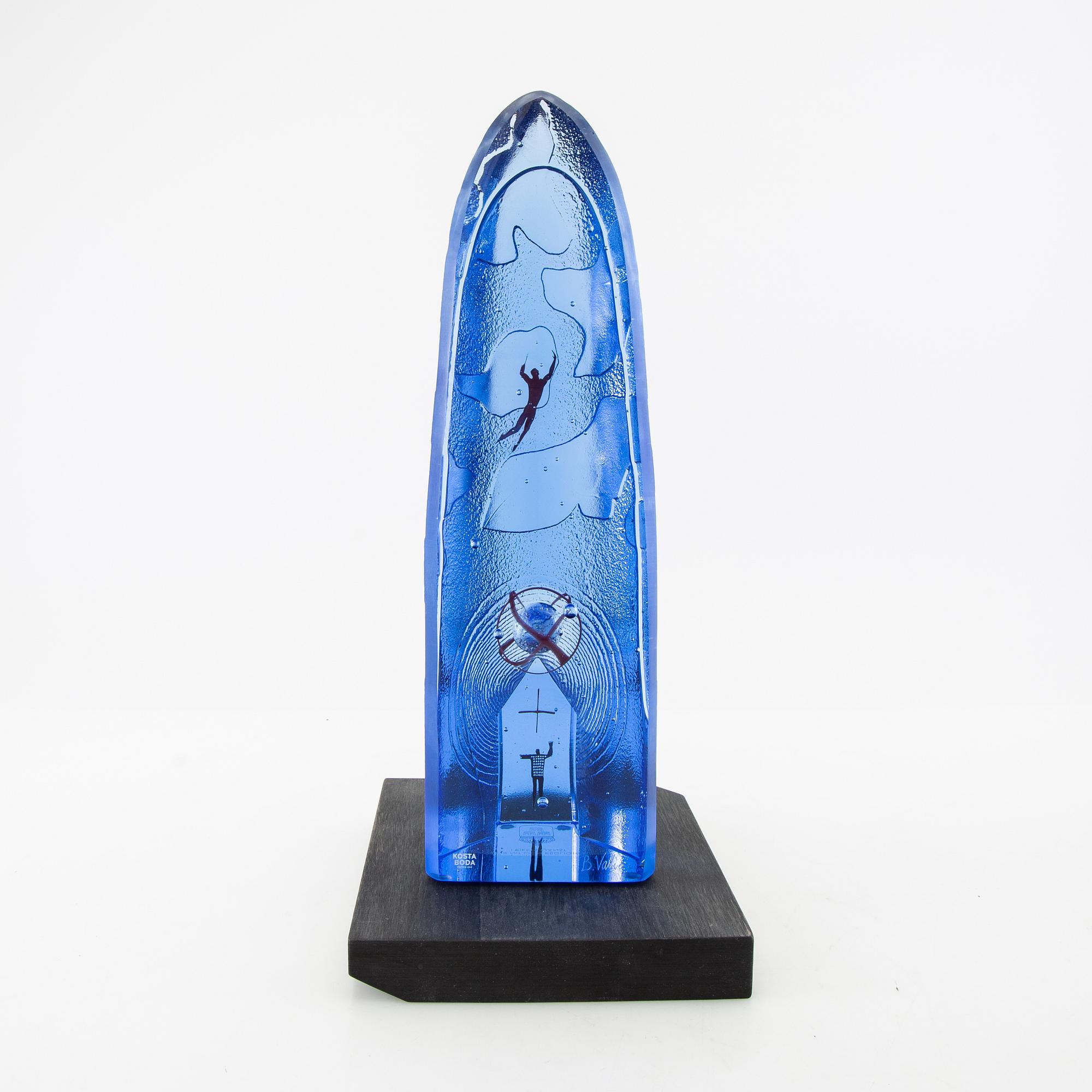 Bertil Vallien, sculpture, "The sky is the limit", glass, Kosta Boda, signed B. Vallien.