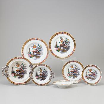 A 125 piece earthenware dinner service "Japan" by Rörstrand.