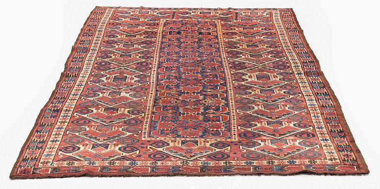 An antique Beshir rug, central Turkmenistan, c. 245 x 135 cm.
