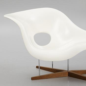 Charles & Ray Eames, lounge chair, "La Chaise", Vitra 2003.