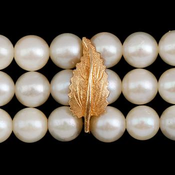 ARMBAND, 14 k guld, odlade pärlor, rubin, smaragd, safir samt briljant.