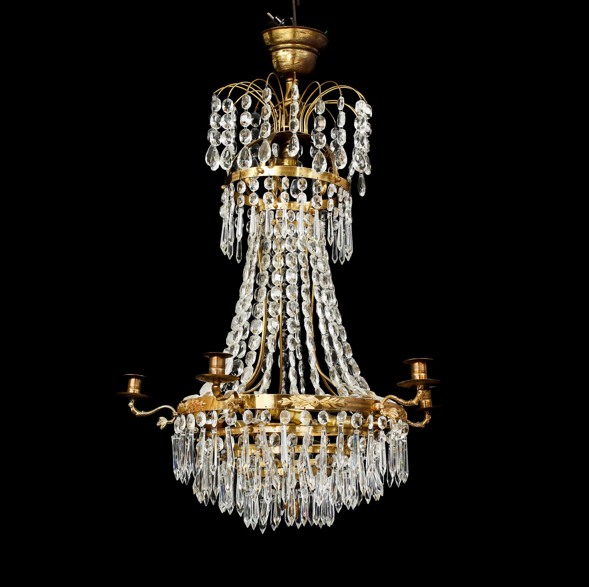 LJUSKRONA, empirestil, 1900-talets första hälft. H 75.