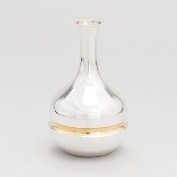 Pekka Piekäinen, a parcel-gilt silver carafe with six beakers, Auran Kultaseppä, Turku 1978.