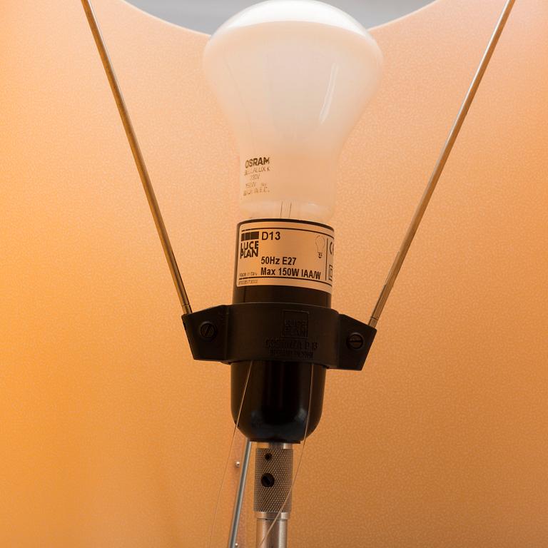 PAOLO RIZZATTO, bordslampa, "Costanza", Luceplan Italien, formgiven 1986.