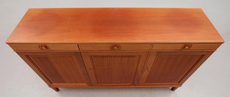 SIDEBOARD, "Herrgården", Carl Malmsten, 1900-talets mitt.