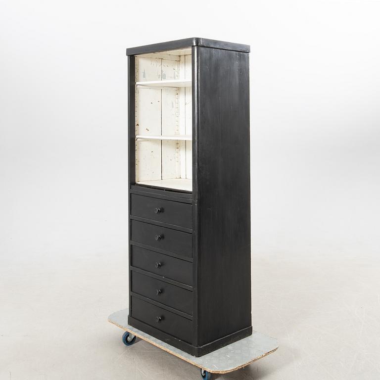 Shelf, 20th century.