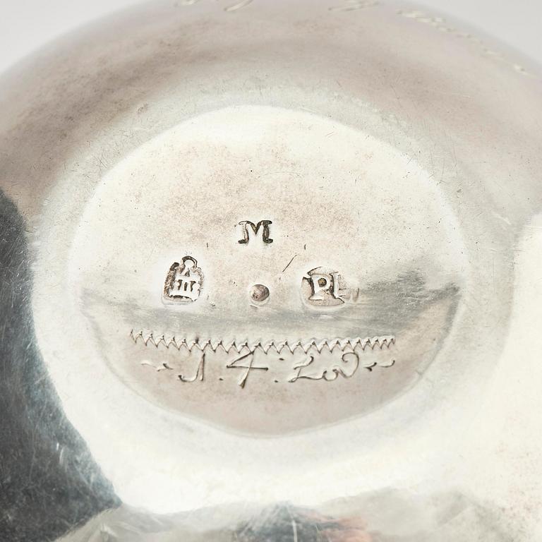 A Swedish 18th century parcel-gilt silver tumbler, mark of Petter Lund (active 1694-1736) Nyköping.