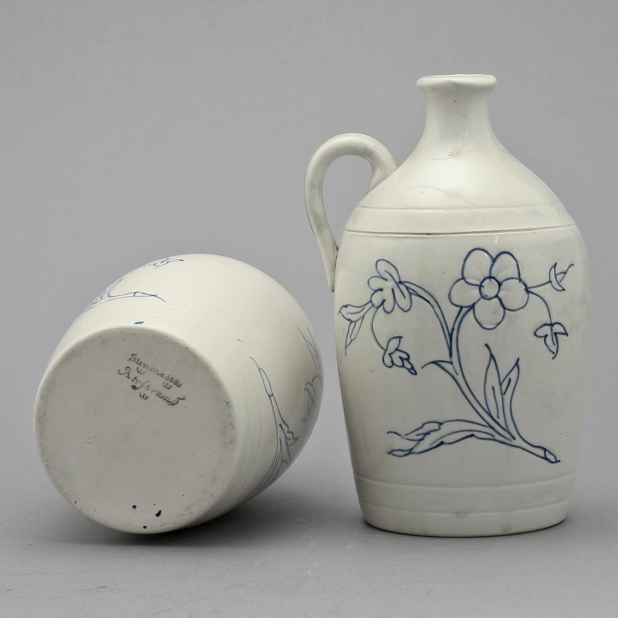 KRUS, 2 st, stengods, varav en Rörstrand, 1900-tal.