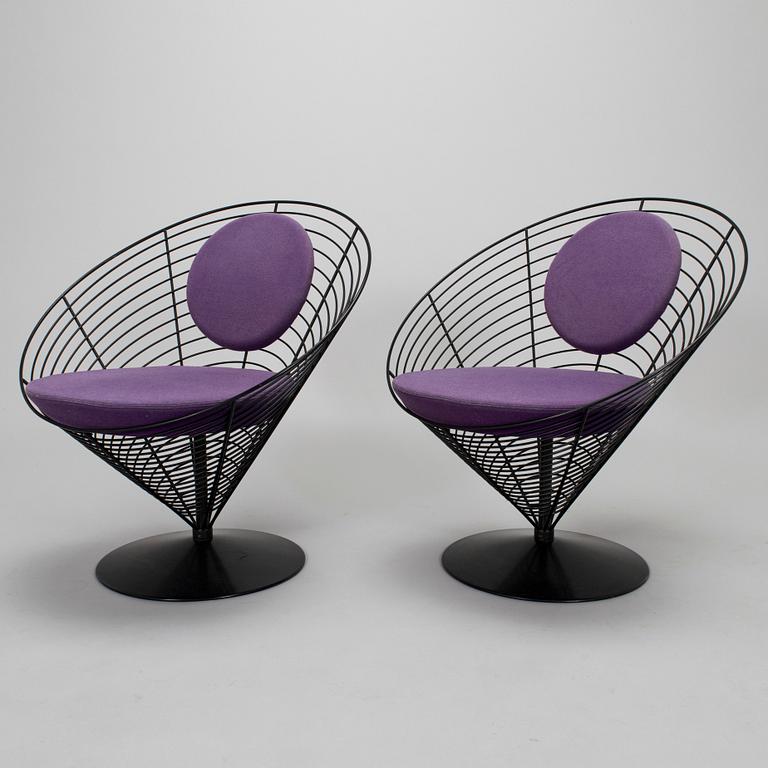 Verner Panton, fåtöljer ett par, "Wire Cone Chair", Fritz Hansen, Danmark 1988.