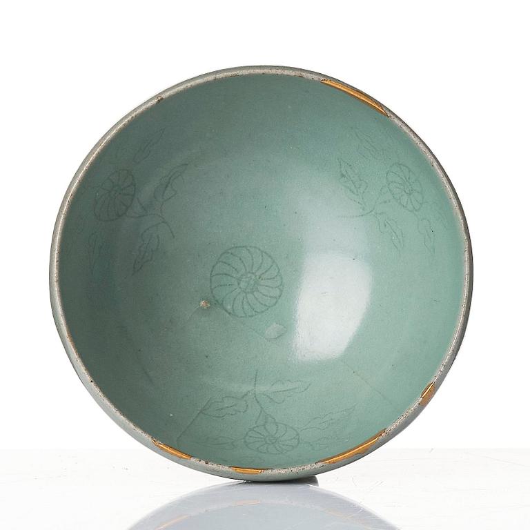 A pale celadon with a blue tint bulb bowl, Korea, Koryo period (918-1392).