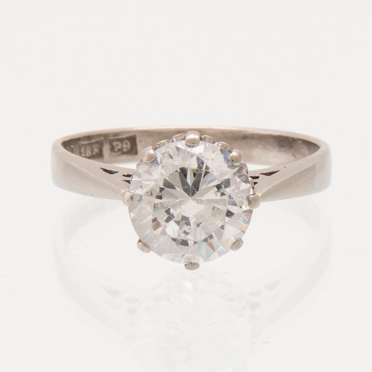 Diamond and ring in 18K white gold with synthetic stone, G Kaplan Stockholm 1965.