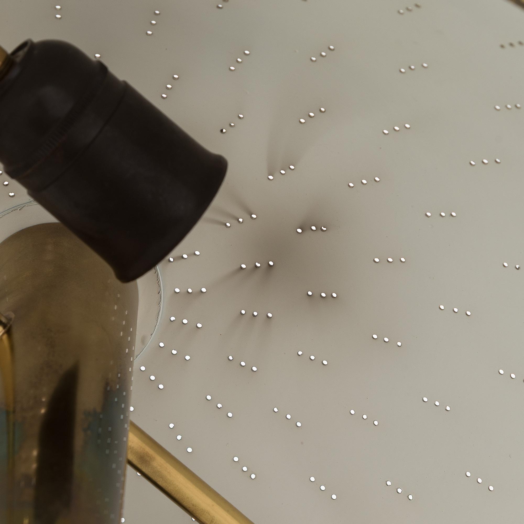 Paavo Tynell, pöytävalaisinpari, malli 5061, Idman 1900-luvun puoliväli.