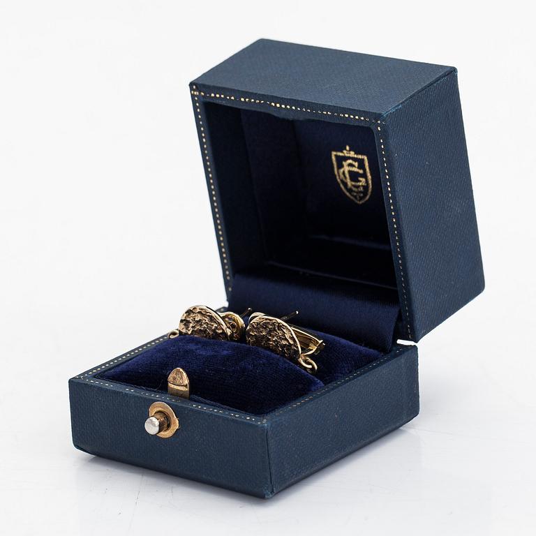 Cassandra Goad, a pair of 9K gold 'Tortilla Double' earrings. London.