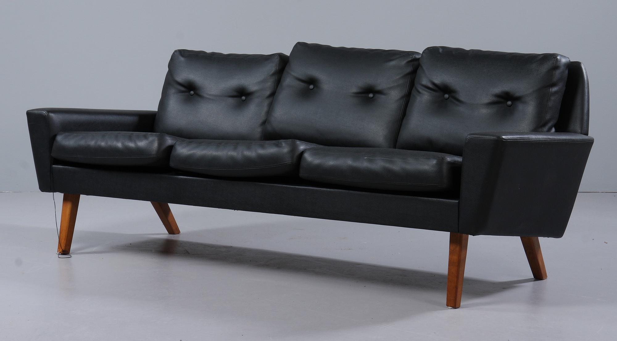 SOFFA samt FÅTÖLJ, 1960-tal.