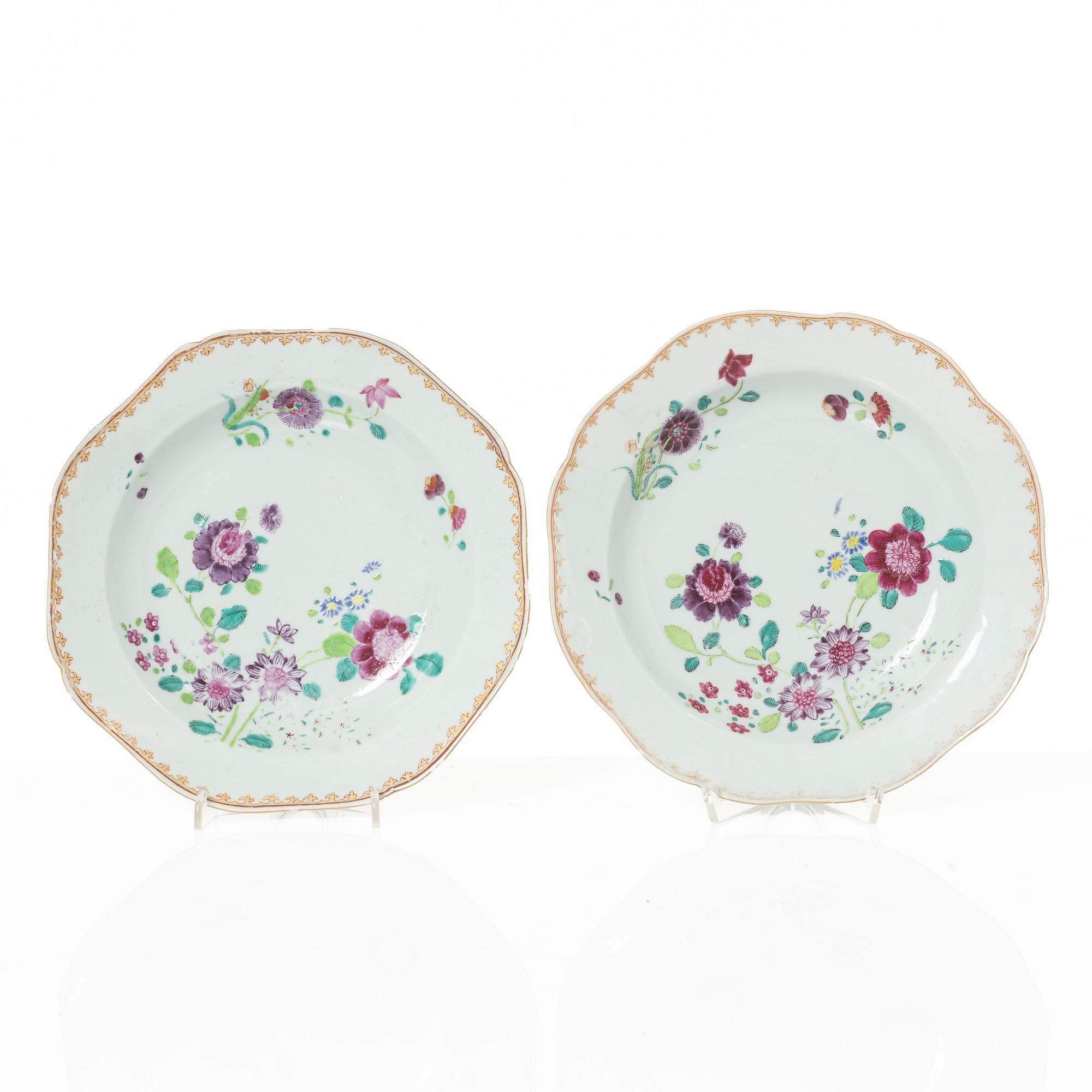 Five porcelain plates, China, Qing dynasty, Qianlong 1736-95.