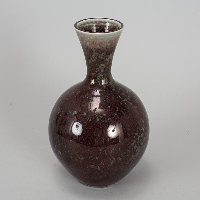 BERNDT FRIBERG, a stoneware vase, Gustavsberg studio, Sweden 1978.