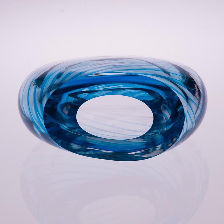VAS, glas, signerad Markus Eerola Iittala, daterad 1997 och numerad 35/500.