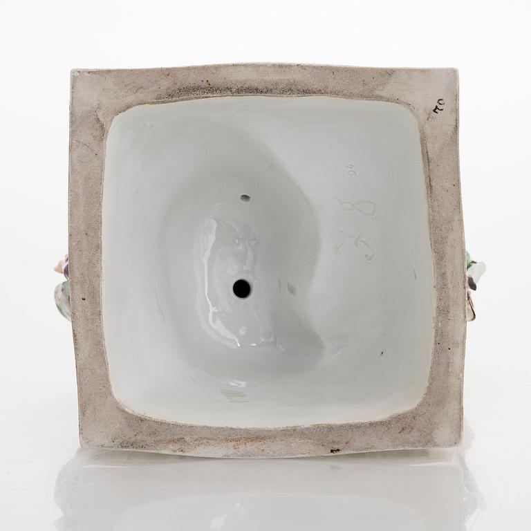 A porcelain figure group, probably Meissen, early 1900s.