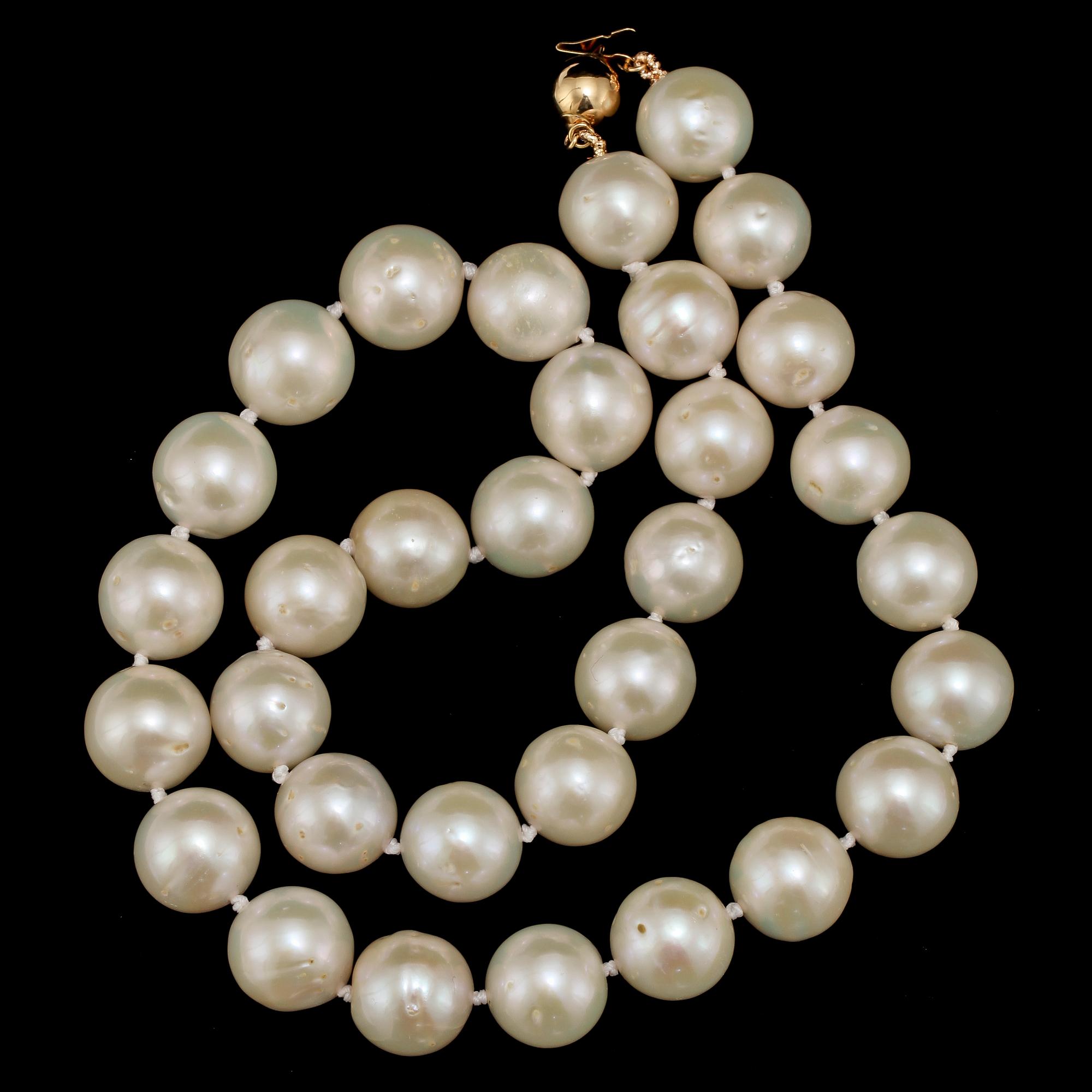 COLLIER, odlade pärlor, 2000-tal. Vikt 79 g.