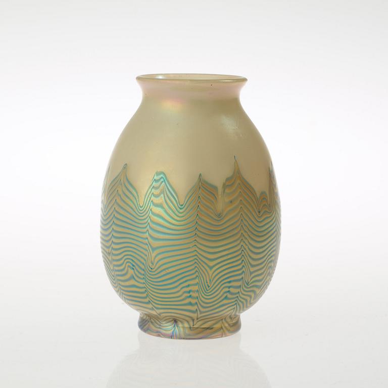 An opalescent glass vase, Loetz, 1920's.