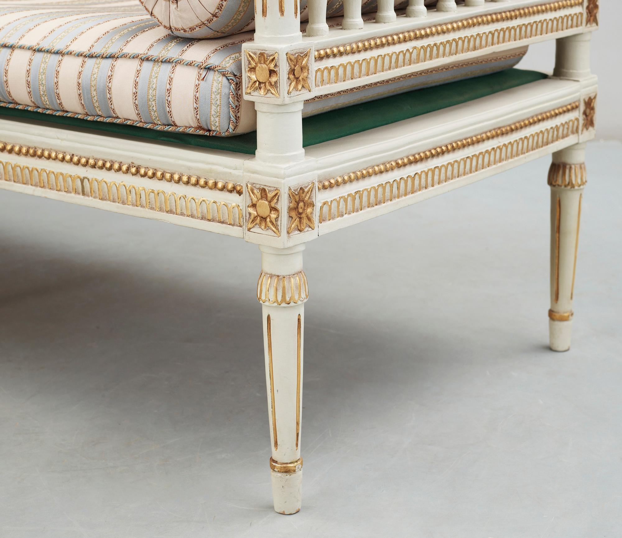 SOFFA, gustaviansk, omkring 1800-talets mitt.