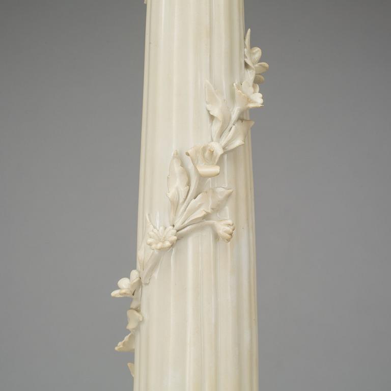 BORDSLAMPOR, porslin,  ett par, Tiffany & co, Italy.