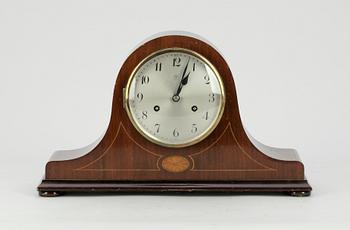 BORDSUR, Jungmans, 1900-talets första hälft.