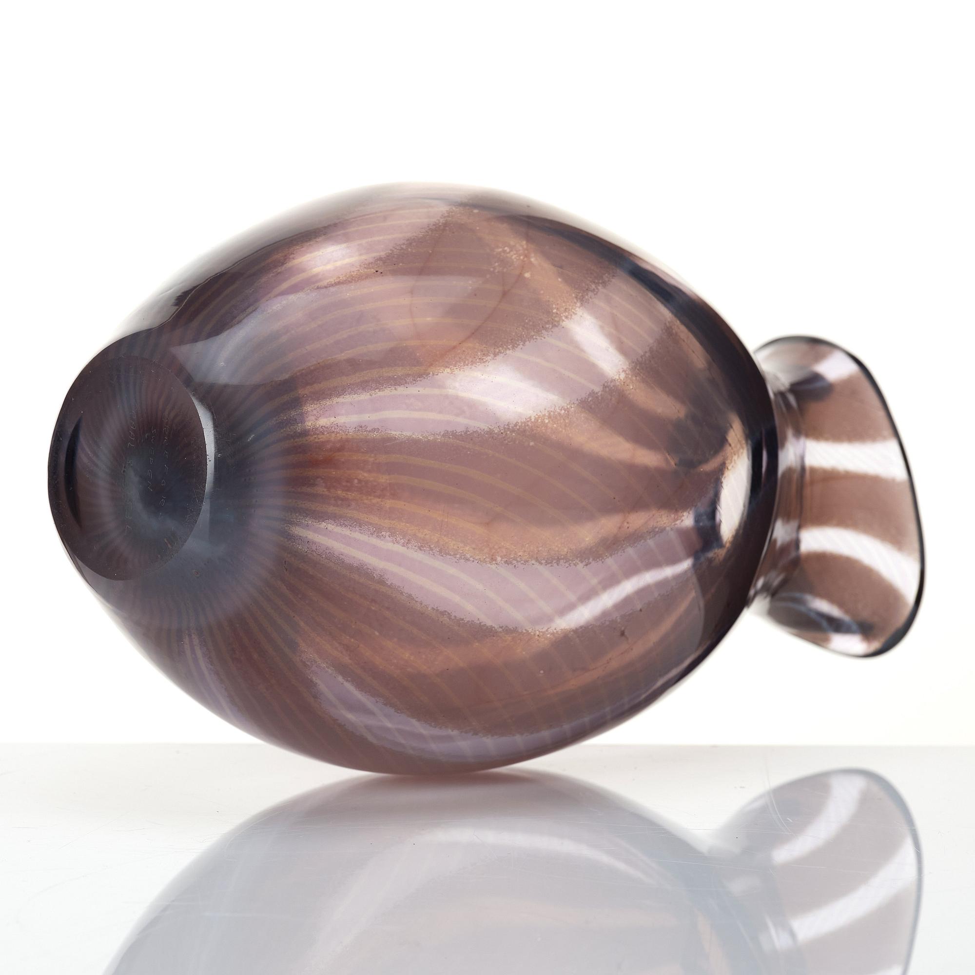 Edward Hald, a 'slipgraal' glass vase, Orrefors 1952.